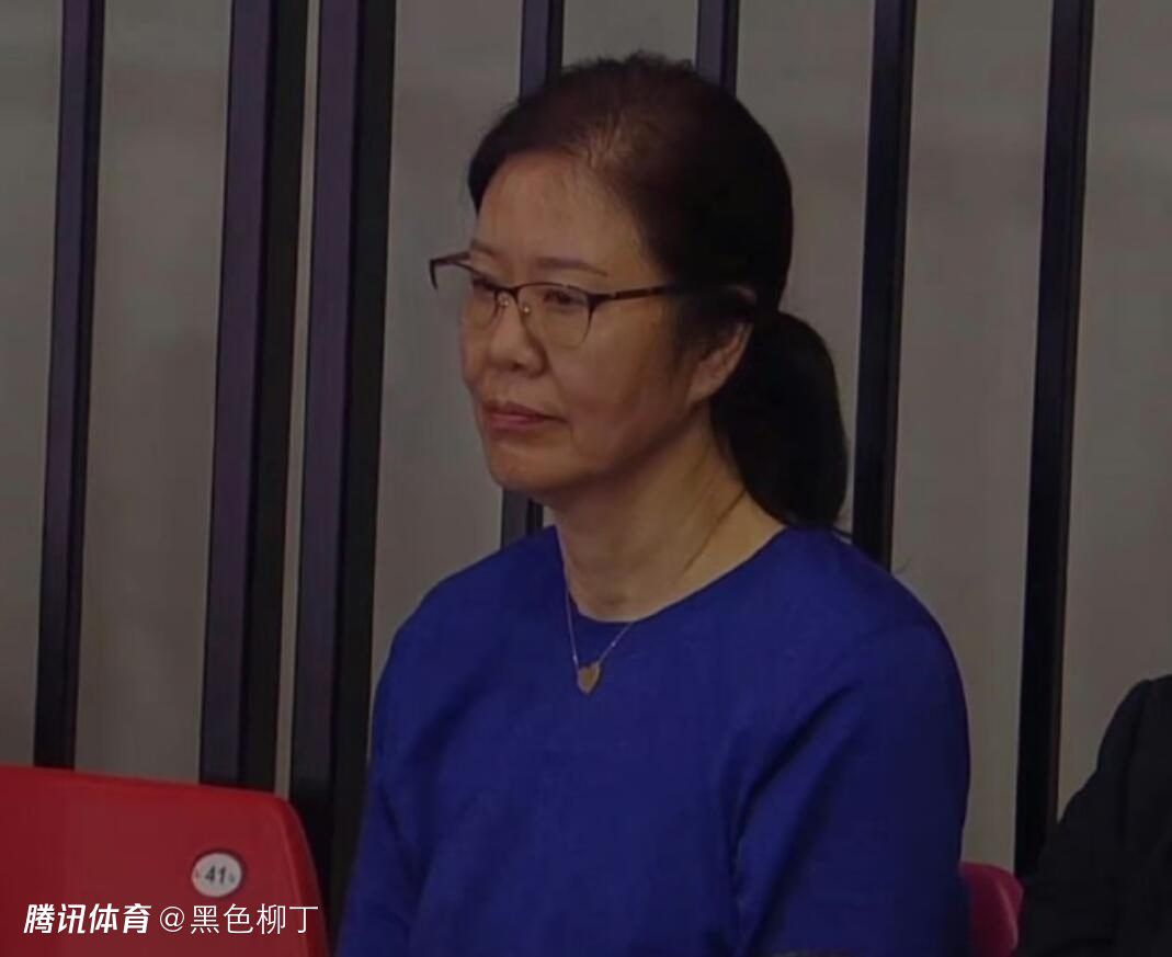 情侣爱爱高清视频